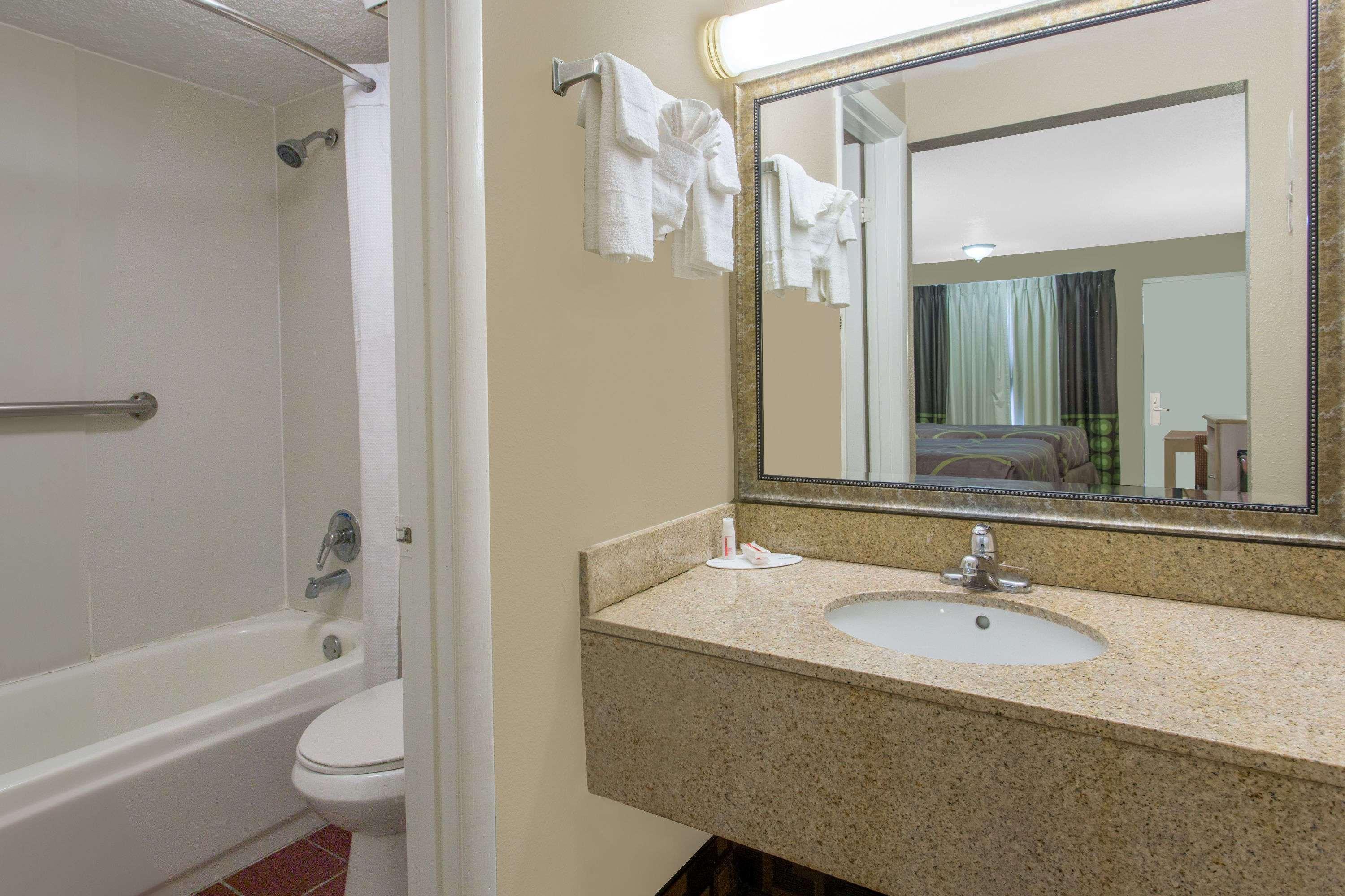 Super 8 By Wyndham Antioch/Nashville South East מראה חיצוני תמונה